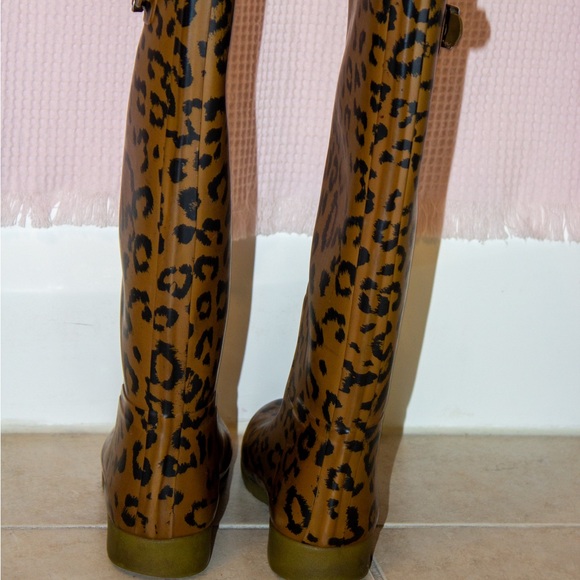 Leopard Print Hunter Boots - Picture 5 of 8